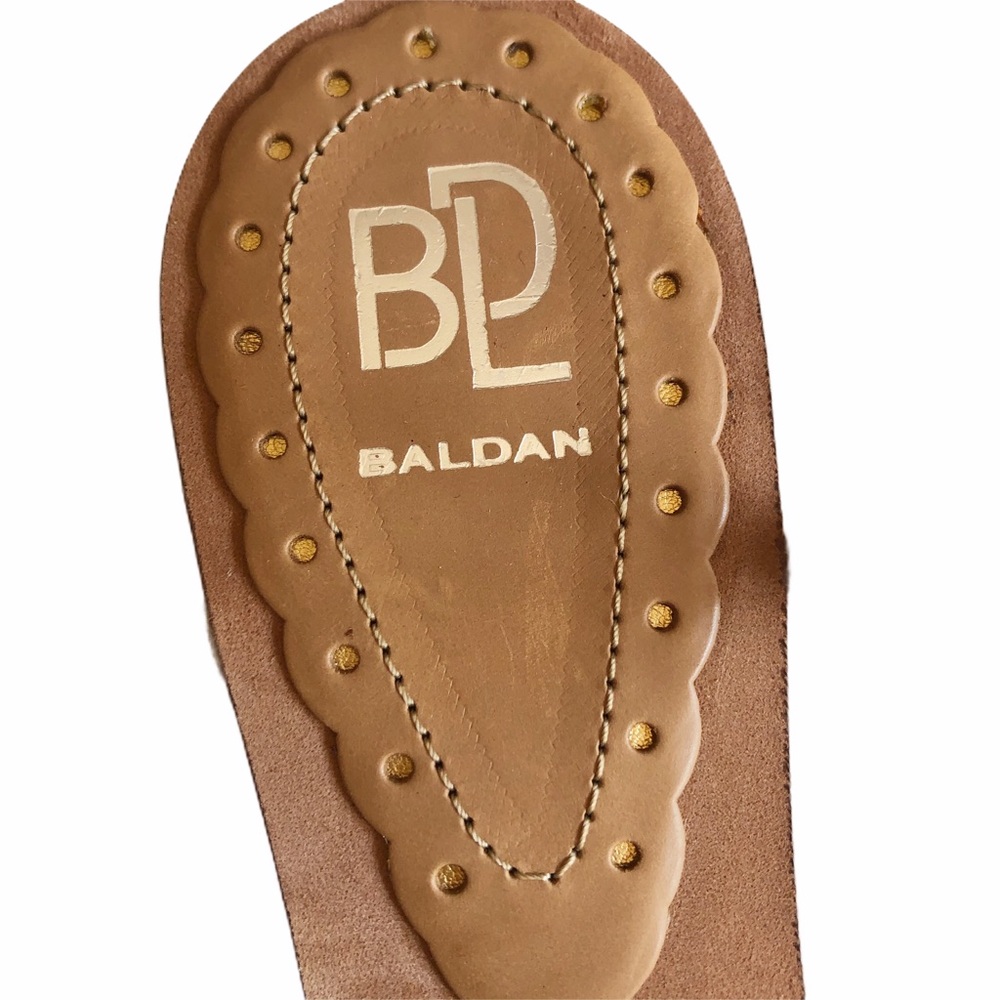 NEW Baldan Italian Tan Leather Heart Rhinestone Embellished Flat Sandals 38.5 - Picture 4 of 10